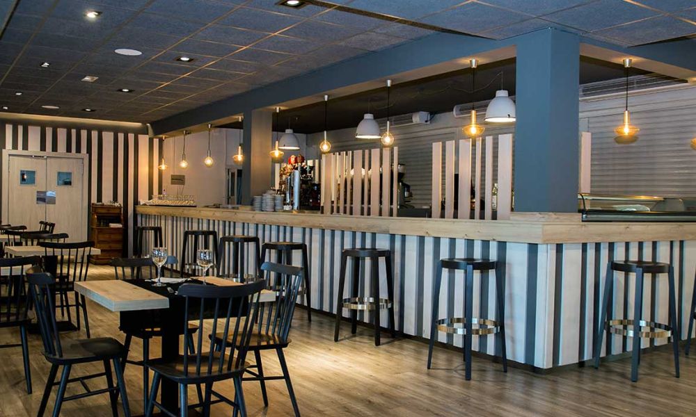 Muebles para cafeterías y restaurantes