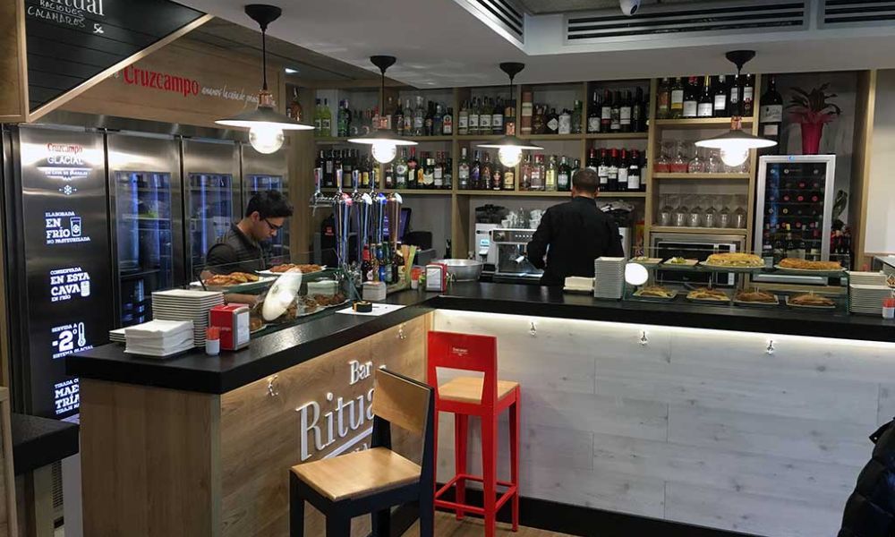 Muebles para cafeterías y restaurantes