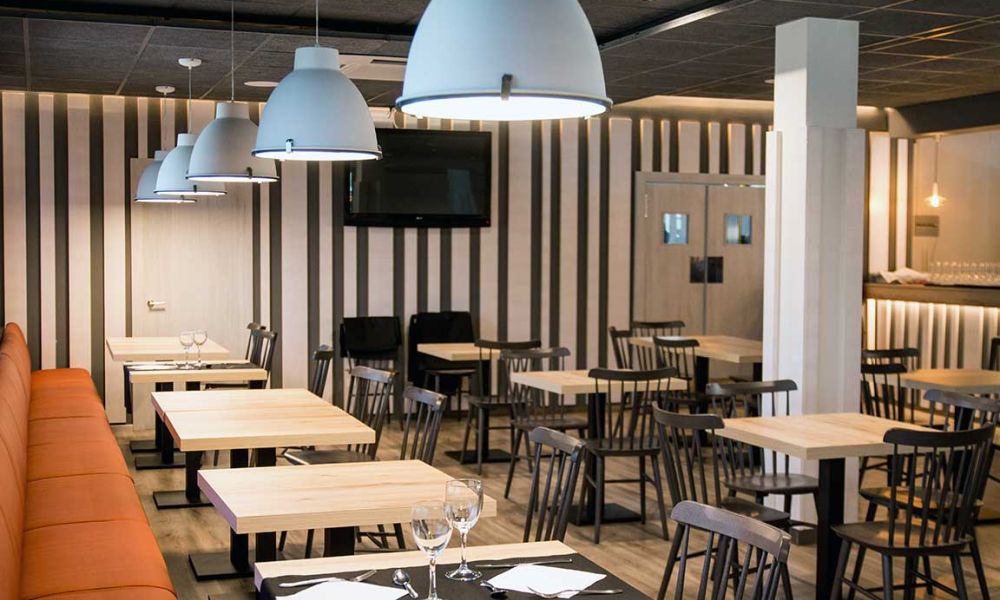 Muebles para cafeterías y restaurantes